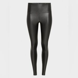 Aritzia’s Wilfred Free Daria Pant Medium